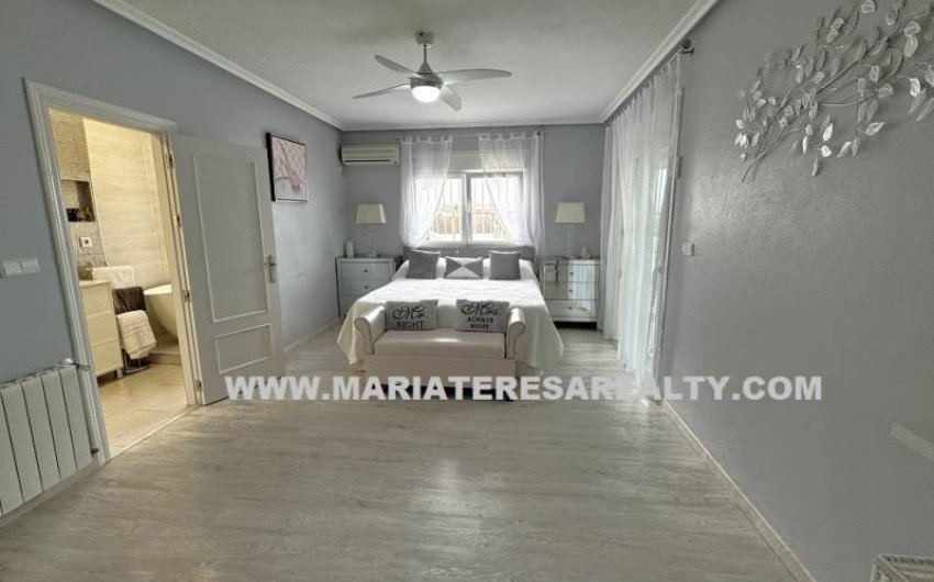 Resale - Villa -
Lo Santiago - Gea y Trujols