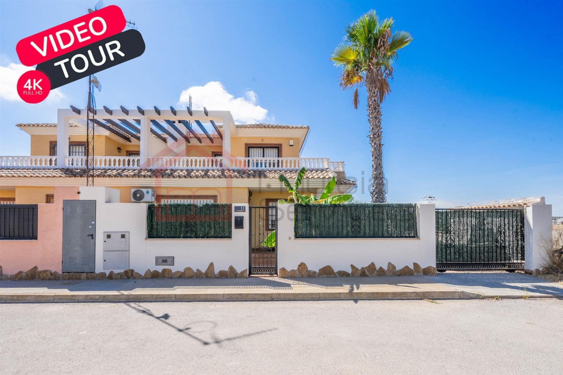 Resale - Villa -
Lomas del Rame