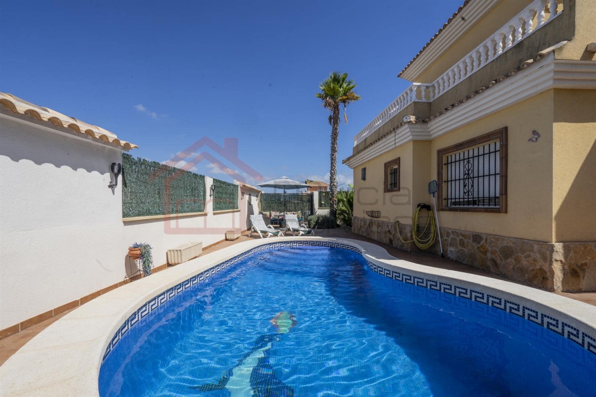 Resale - Villa -
Lomas del Rame