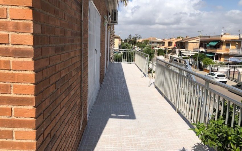 Resale - Villa -
Los Alcazares - Punta Calera