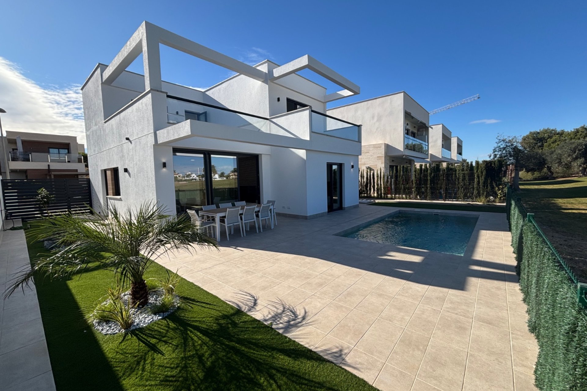 Resale - Villa -
Los Alcazares - Roda