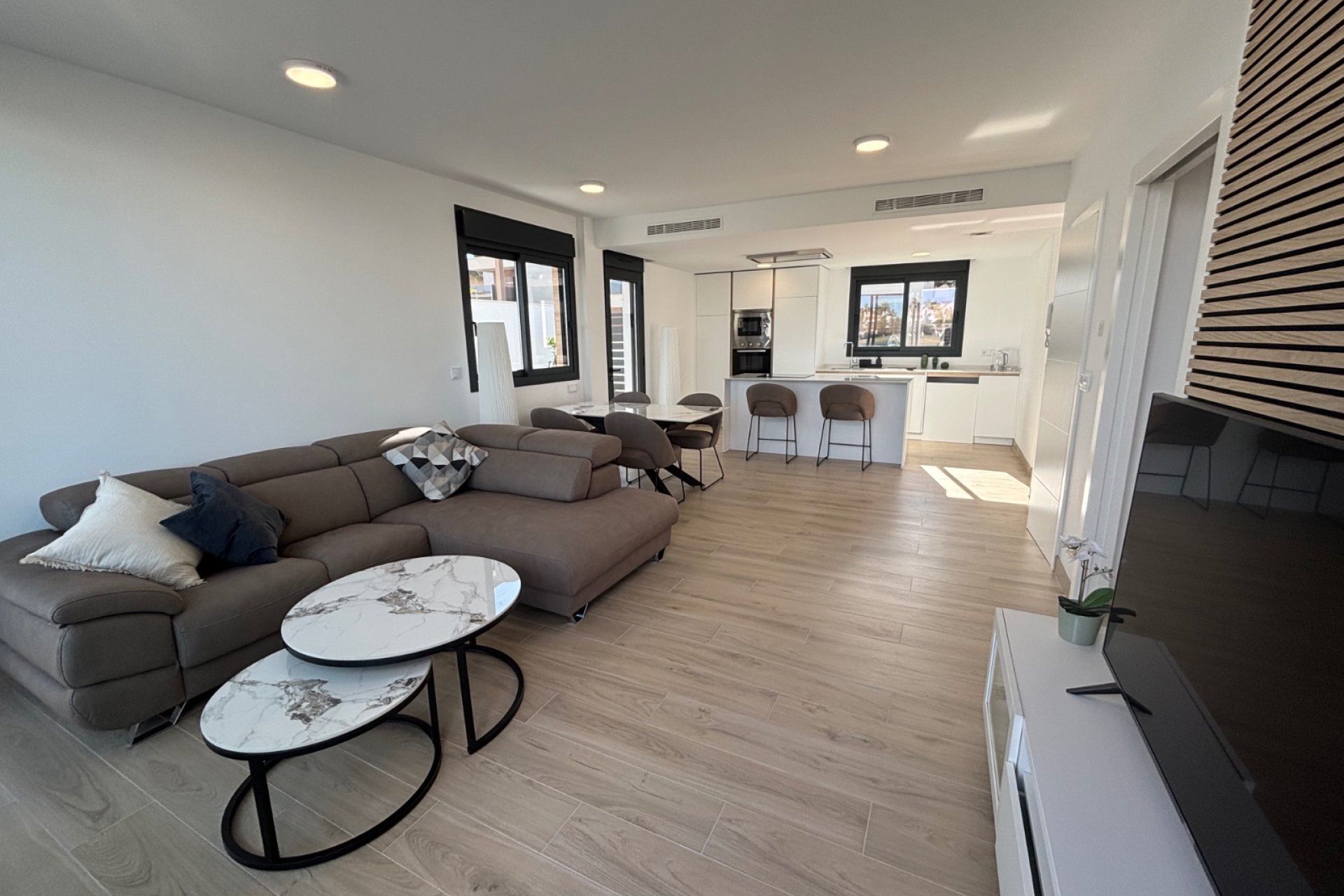 Resale - Villa -
Los Alcazares - Roda