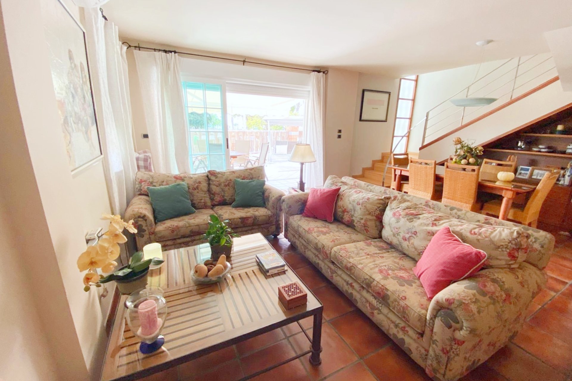 Resale - Villa -
Los Alcazares