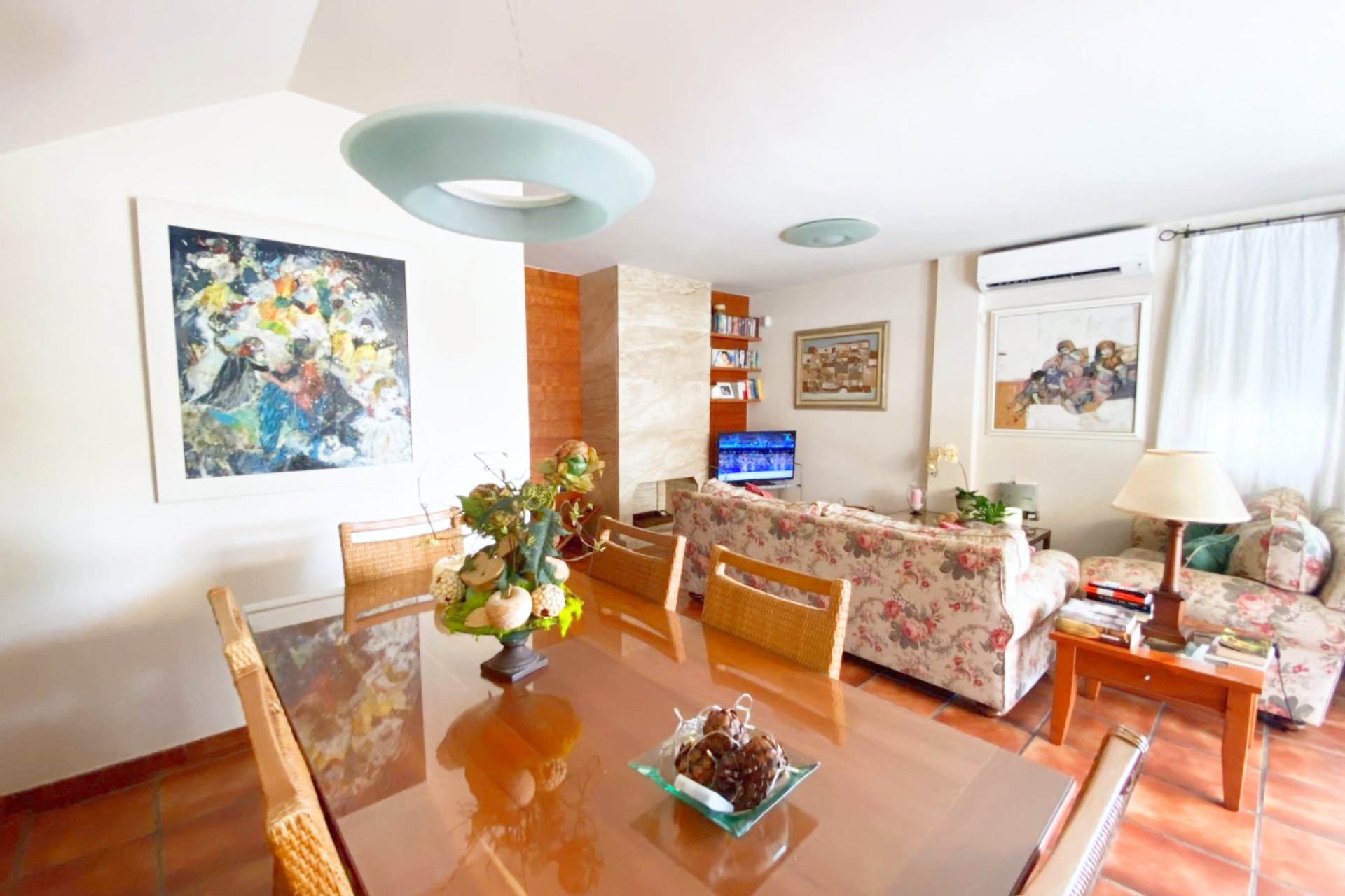 Resale - Villa -
Los Alcazares