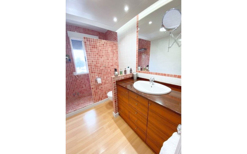 Resale - Villa -
Los Alcazares