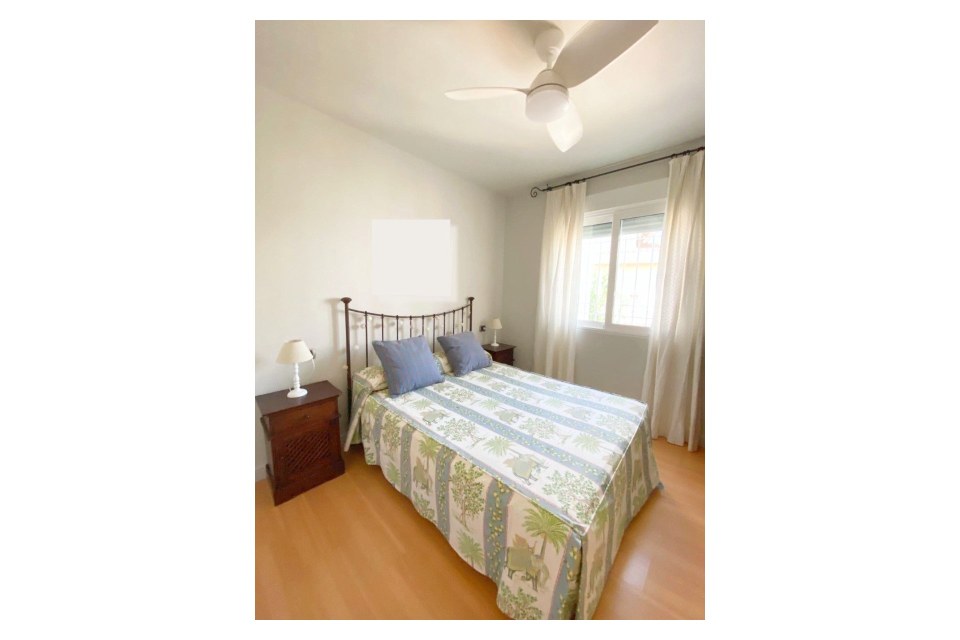 Resale - Villa -
Los Alcazares