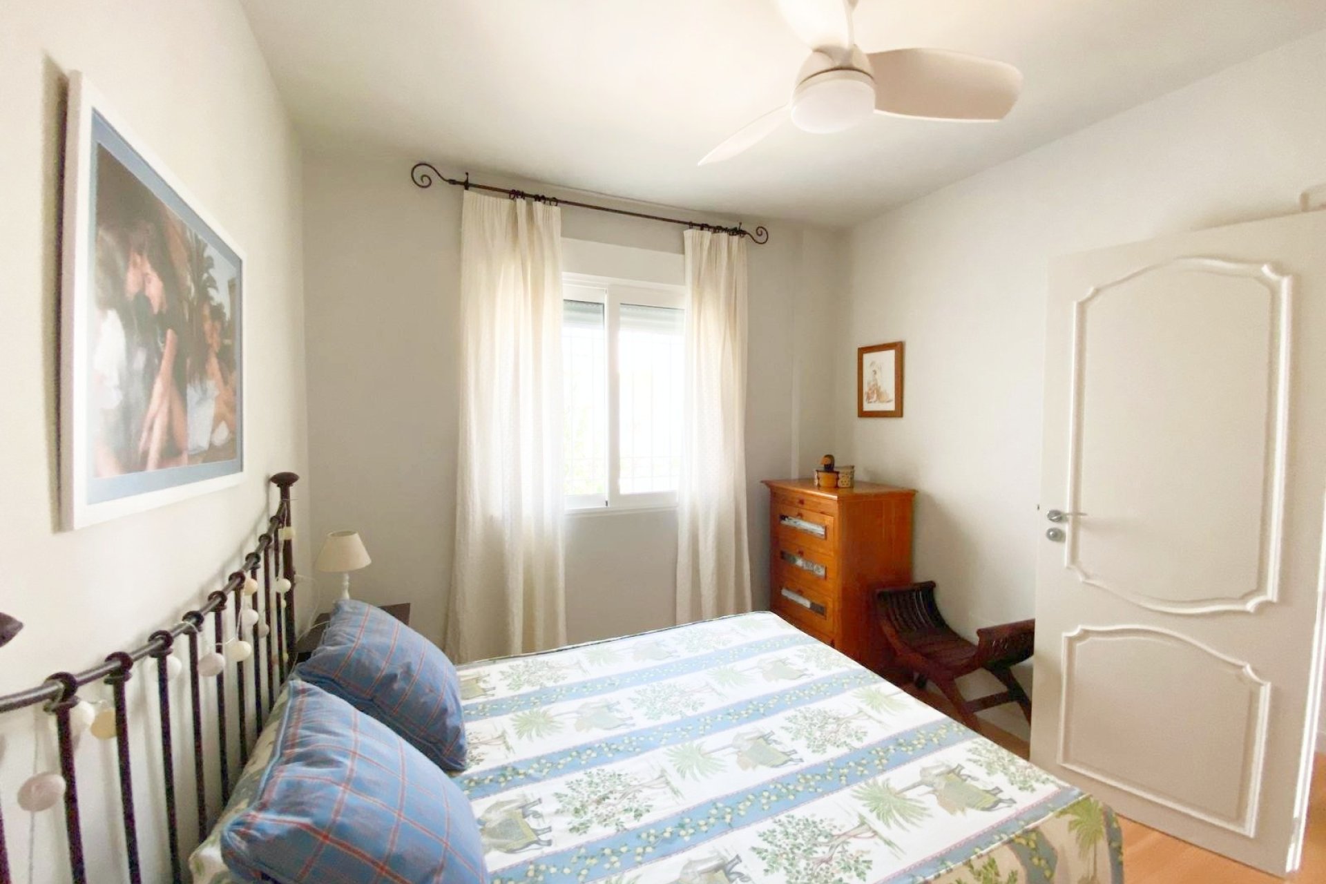 Resale - Villa -
Los Alcazares