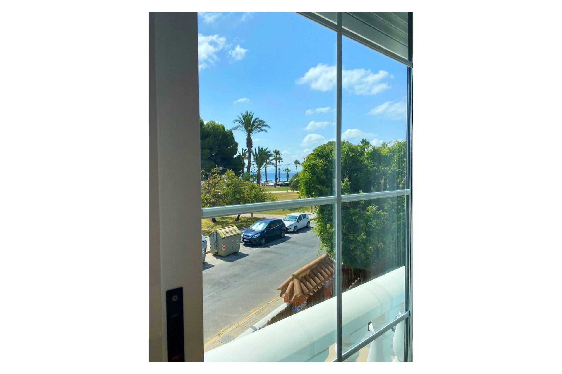 Resale - Villa -
Los Alcazares