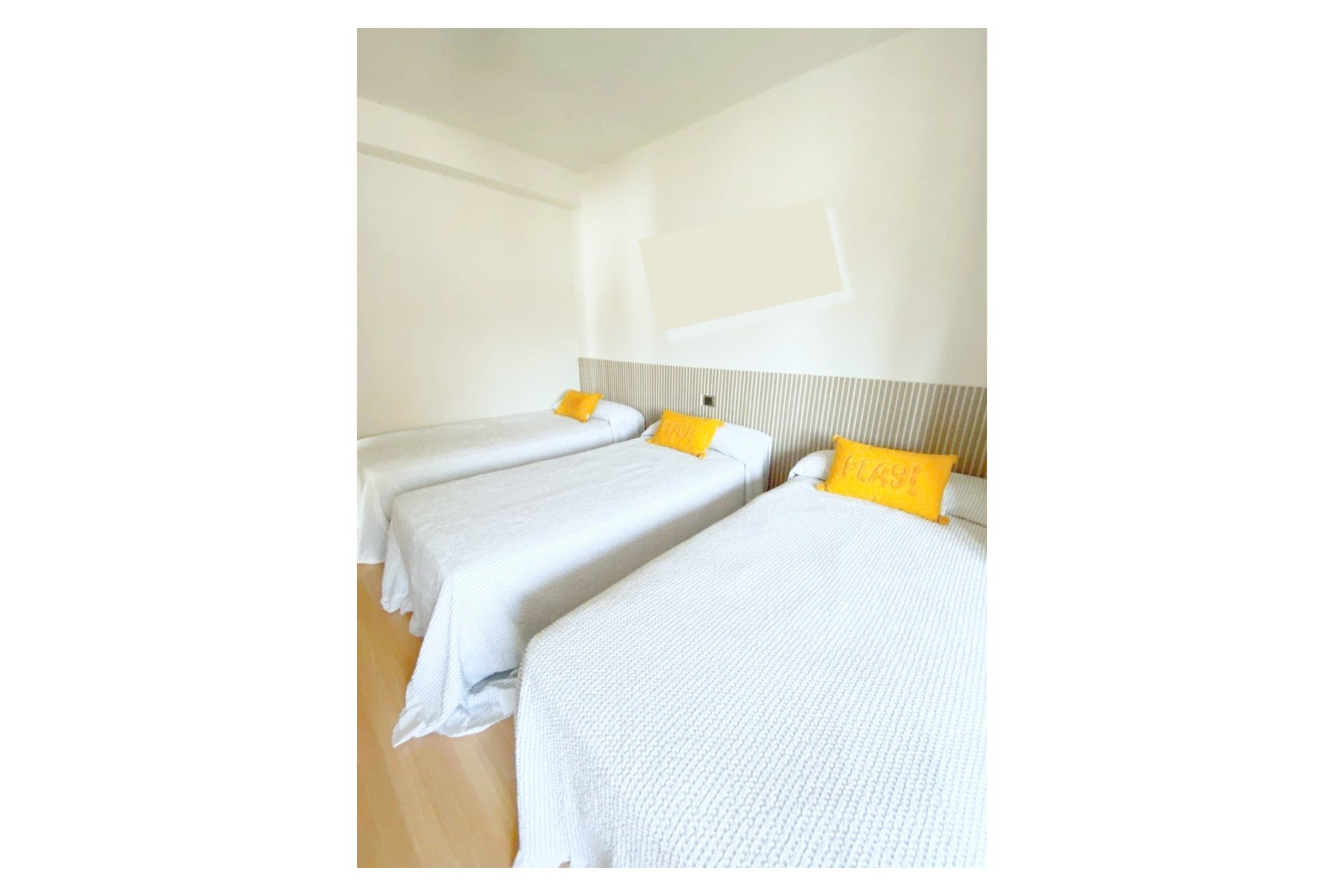 Resale - Villa -
Los Alcazares