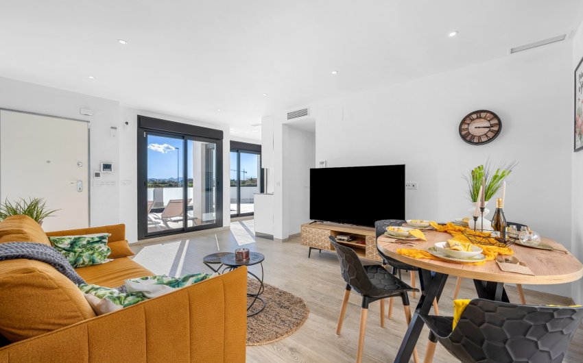 Resale - Villa -
Los Alcazares