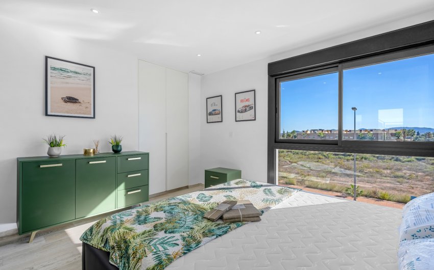 Resale - Villa -
Los Alcazares