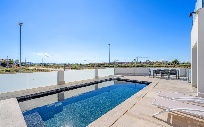 Resale - Villa -
Los Alcazares