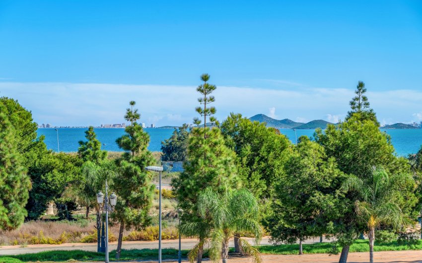 Resale - Villa -
Los Alcazares