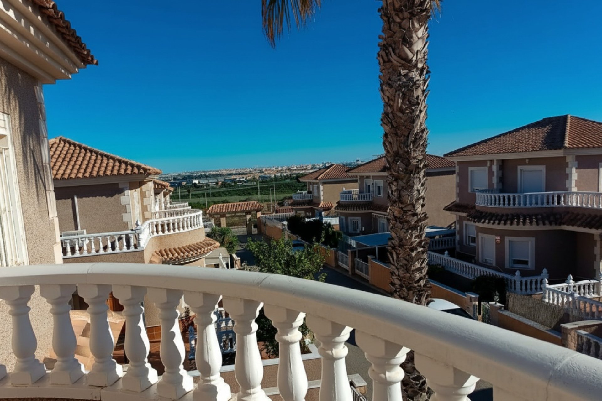 Resale - Villa -
Los Altos - Costa Blanca