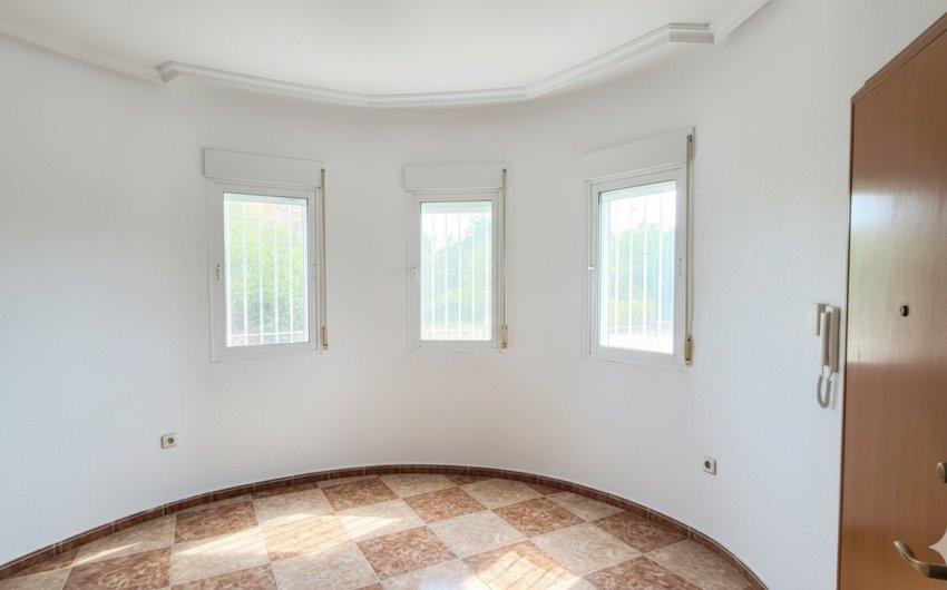 Resale - Villa -
Los Altos - Costa Blanca