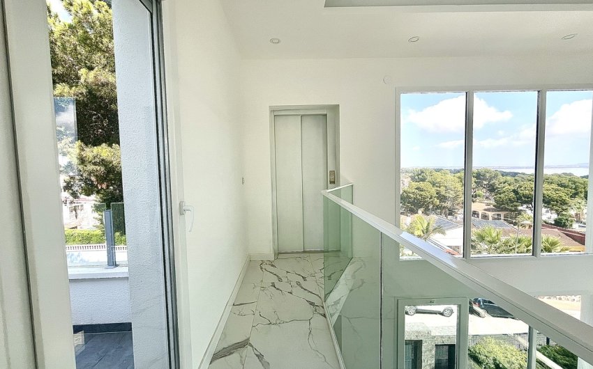 Resale - Villa -
Los Balcones - Costa Blanca