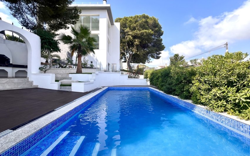Resale - Villa -
Los Balcones - Costa Blanca