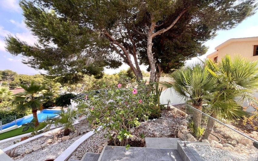 Resale - Villa -
Los Balcones - Costa Blanca