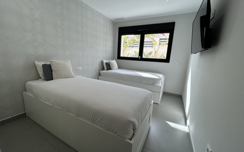 Resale - Villa -
Los Balcones - Costa Blanca