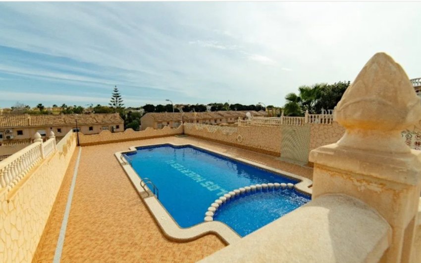 Resale - Villa -
Los Balcones - Costa Blanca