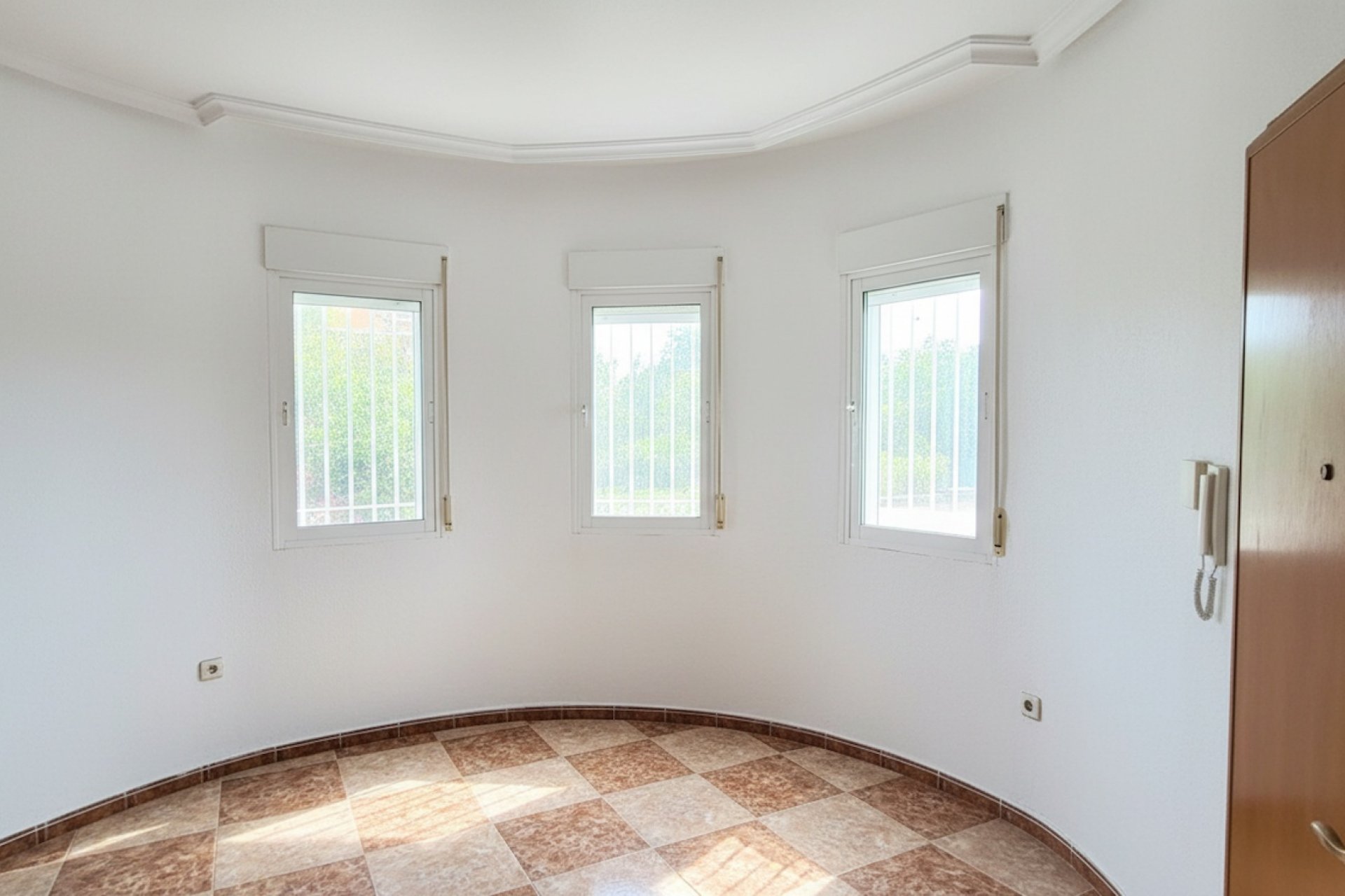 Resale - Villa -
Los Balcones - Costa Blanca