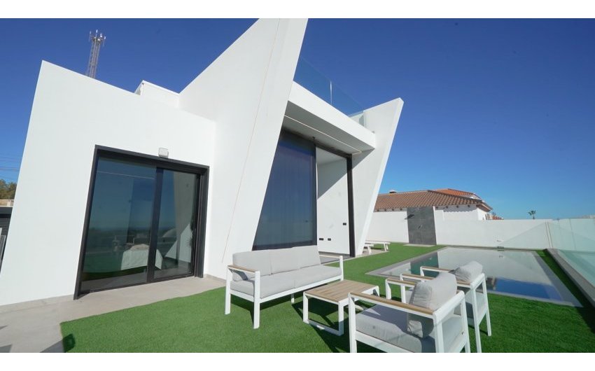 Resale - Villa -
Los Balcones - Los Altos