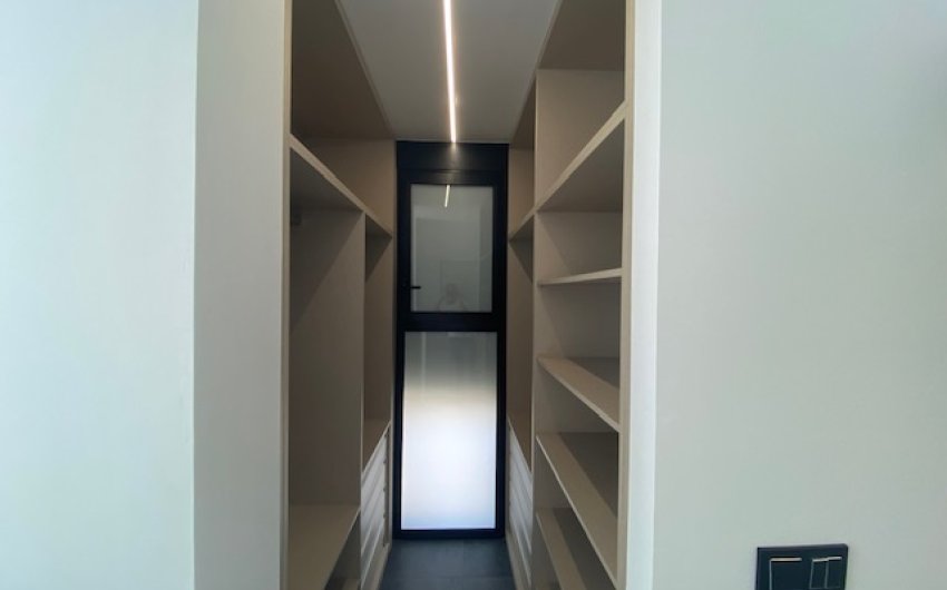 Resale - Villa -
Los Balcones - Los Altos