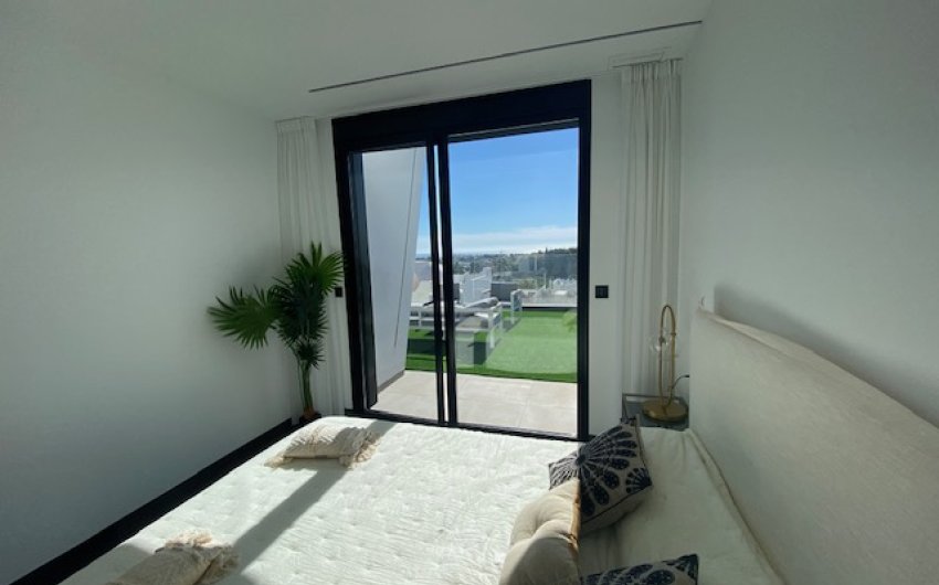 Resale - Villa -
Los Balcones - Los Altos