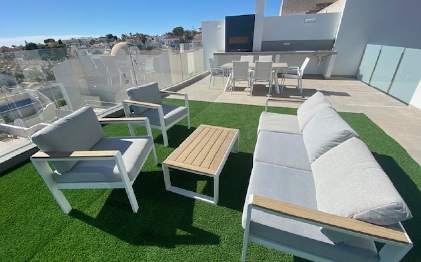 Resale - Villa -
Los Balcones - Los Altos