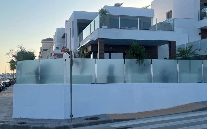 Resale - Villa -
Los Montesinos - Costa Blanca