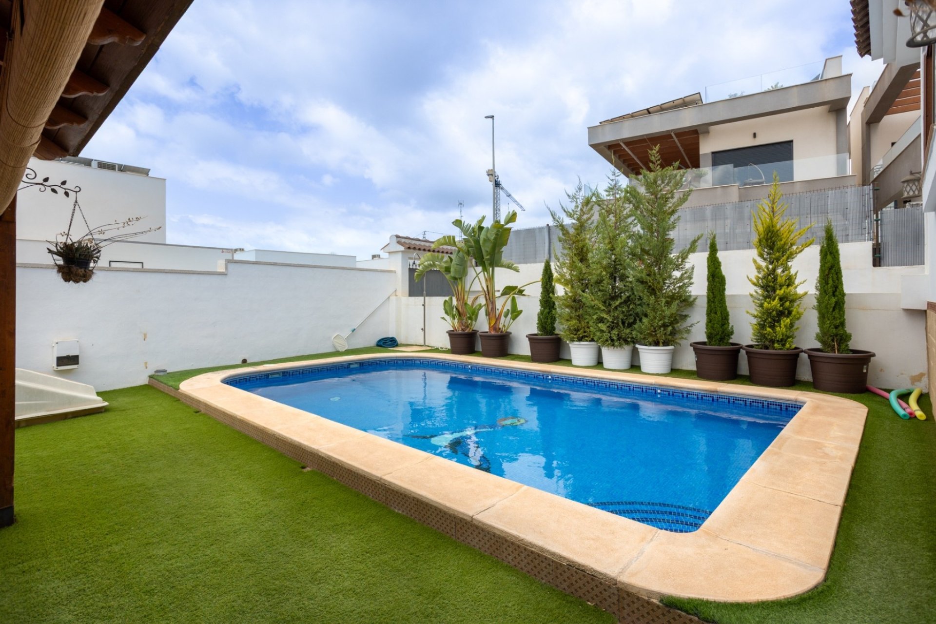 Resale - Villa -
Los Montesinos - La Herrada