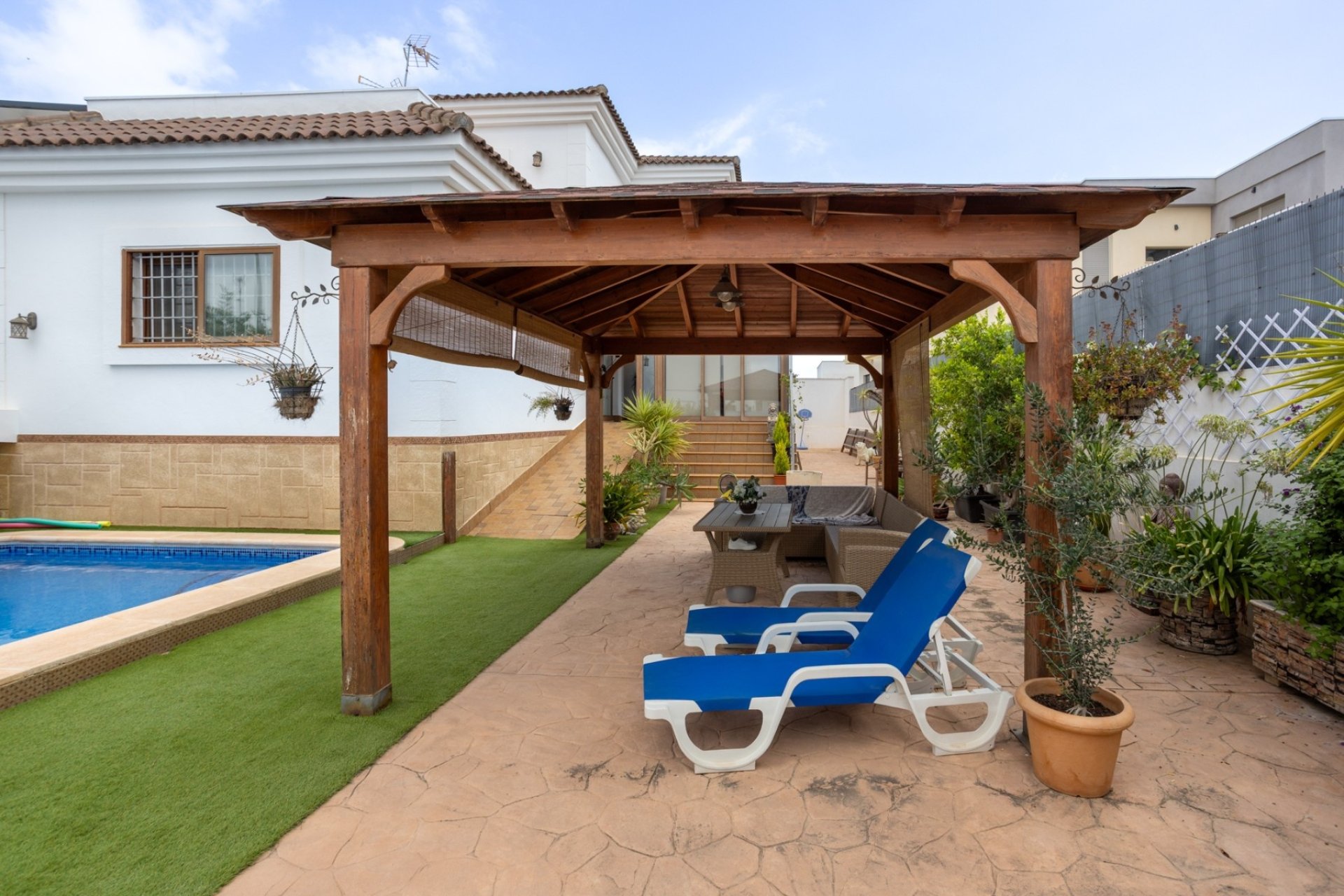 Resale - Villa -
Los Montesinos - La Herrada