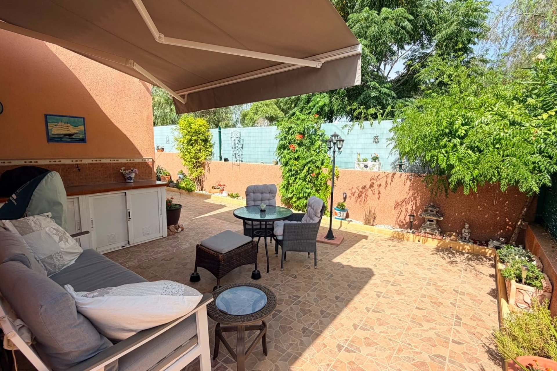 Resale - Villa -
Los Montesinos - La Herrada