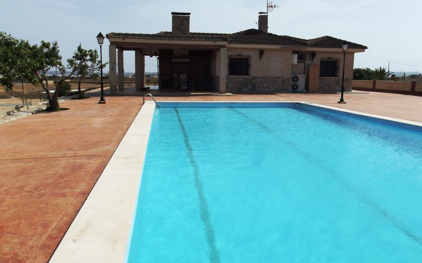 Resale - Villa -
Los Montesinos - La Herrada