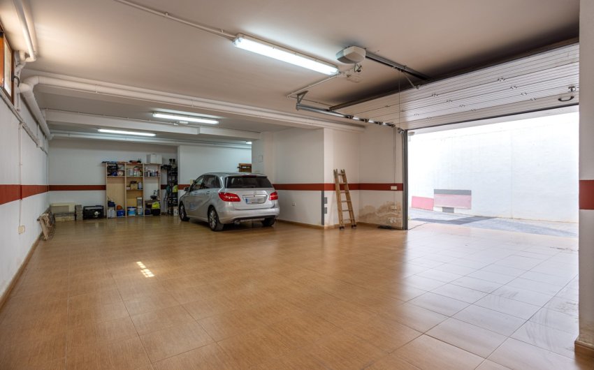 Resale - Villa -
Los Montesinos - La Herrada