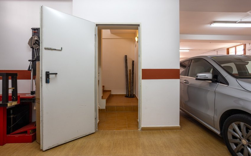 Resale - Villa -
Los Montesinos - La Herrada