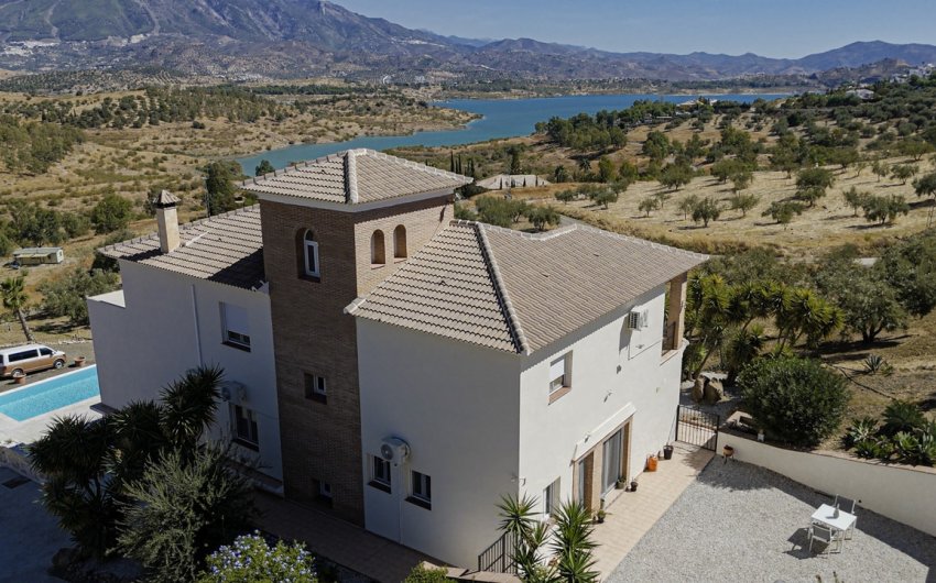 Resale - Villa -
Los Romanes - Inland