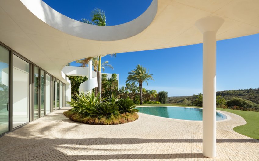 Resale - Villa -
Malaga - Casares