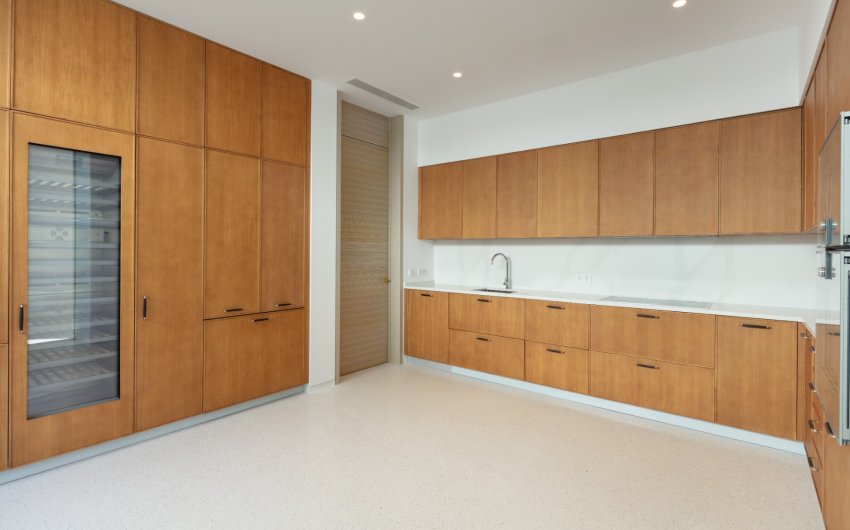 Resale - Villa -
Malaga - Casares