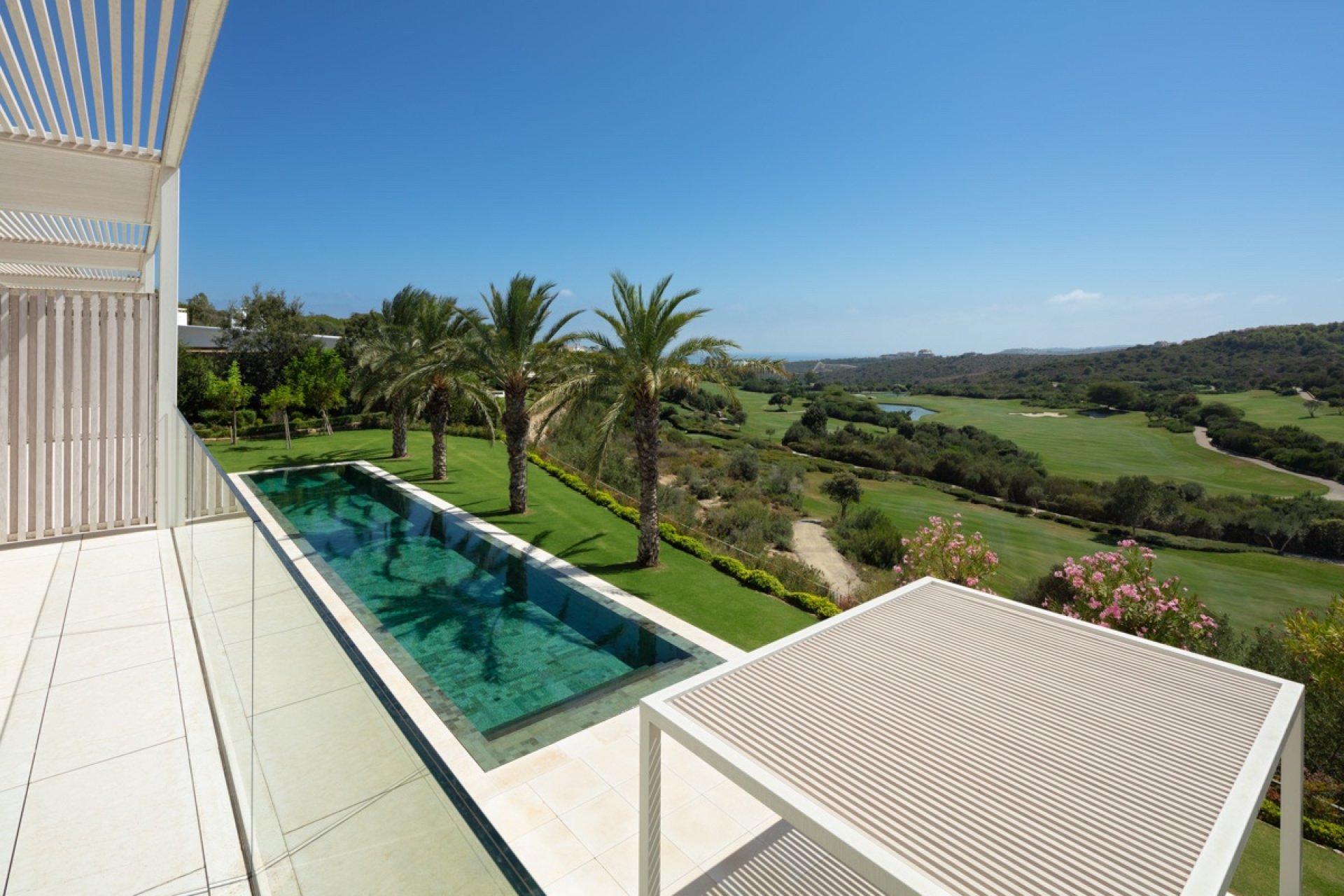 Resale - Villa -
Malaga - Casares