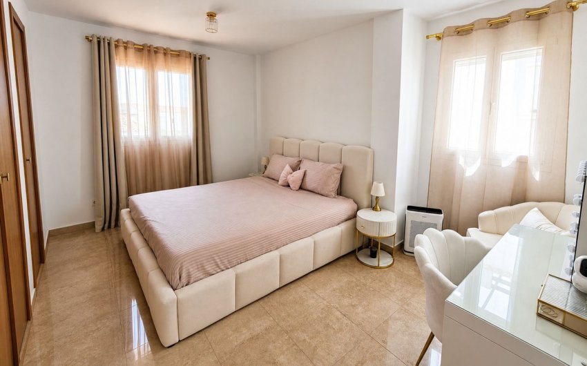 Resale - Villa -
Manilva - Inland