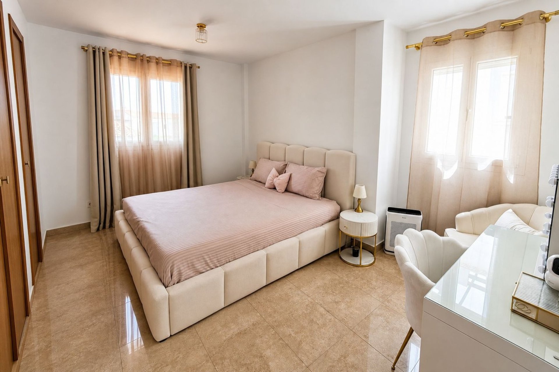 Resale - Villa -
Manilva - Inland