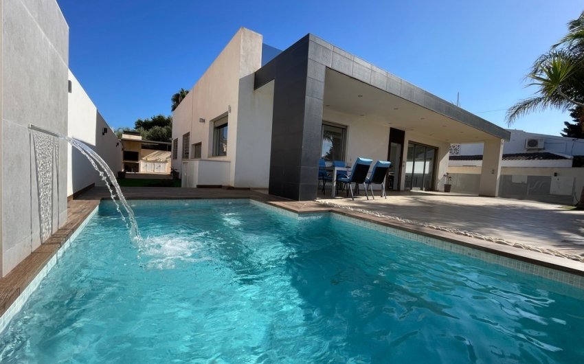 Resale - Villa -
Mar de Cristal - Costa Calida
