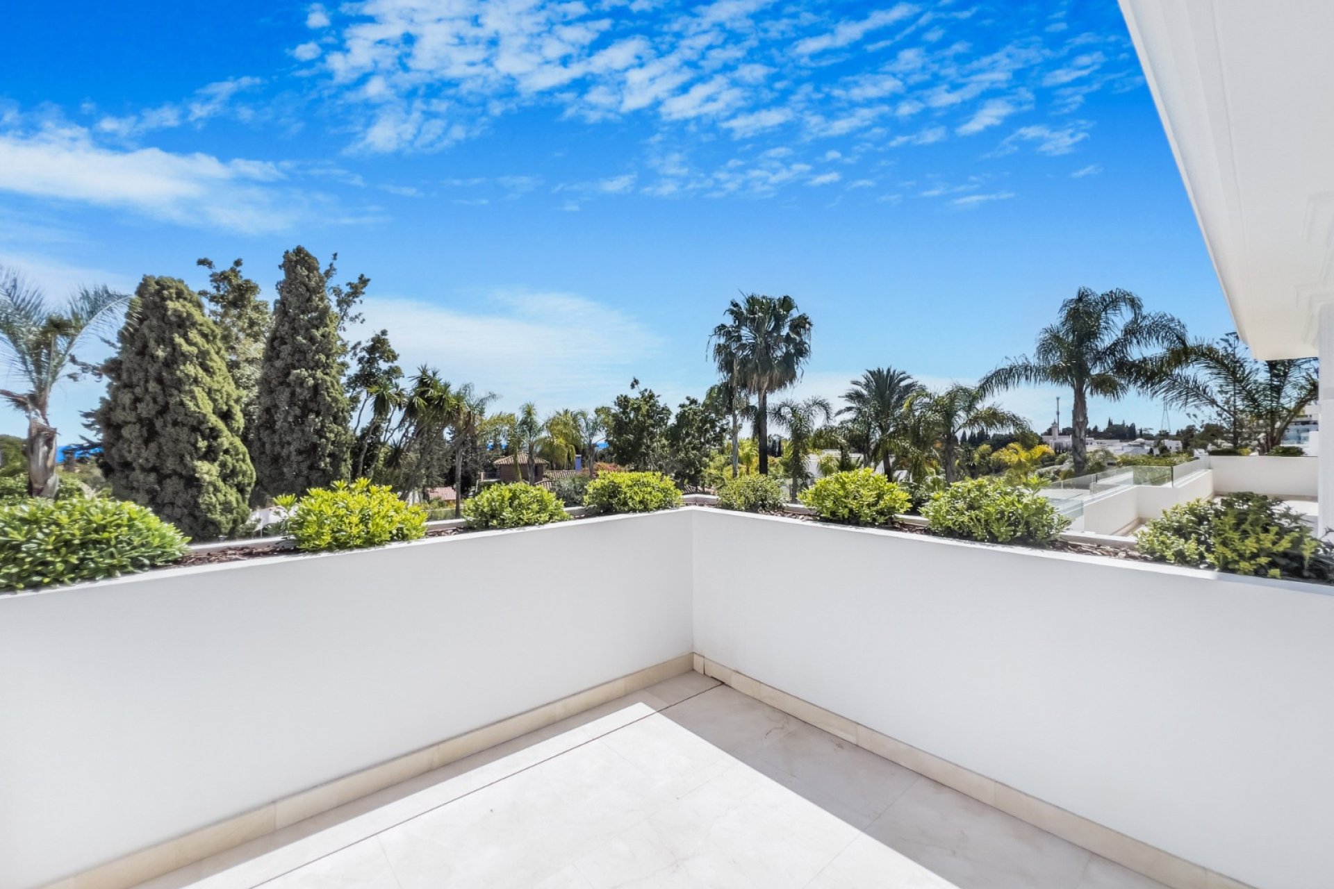 Resale - Villa -
Marbella - Golden Mile