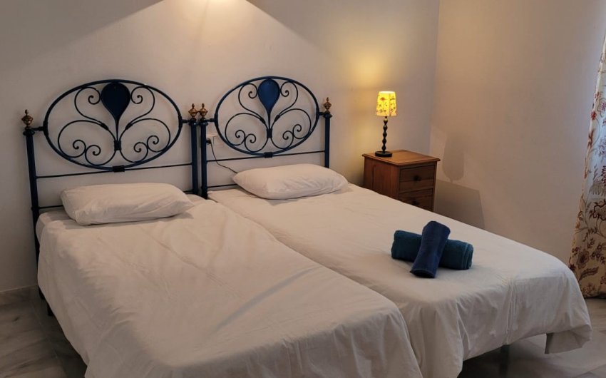 Resale - Villa -
Marbella - Las Chapas