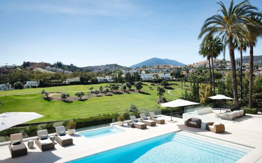 Resale - Villa -
Marbella - Los Naranjos de Marbella