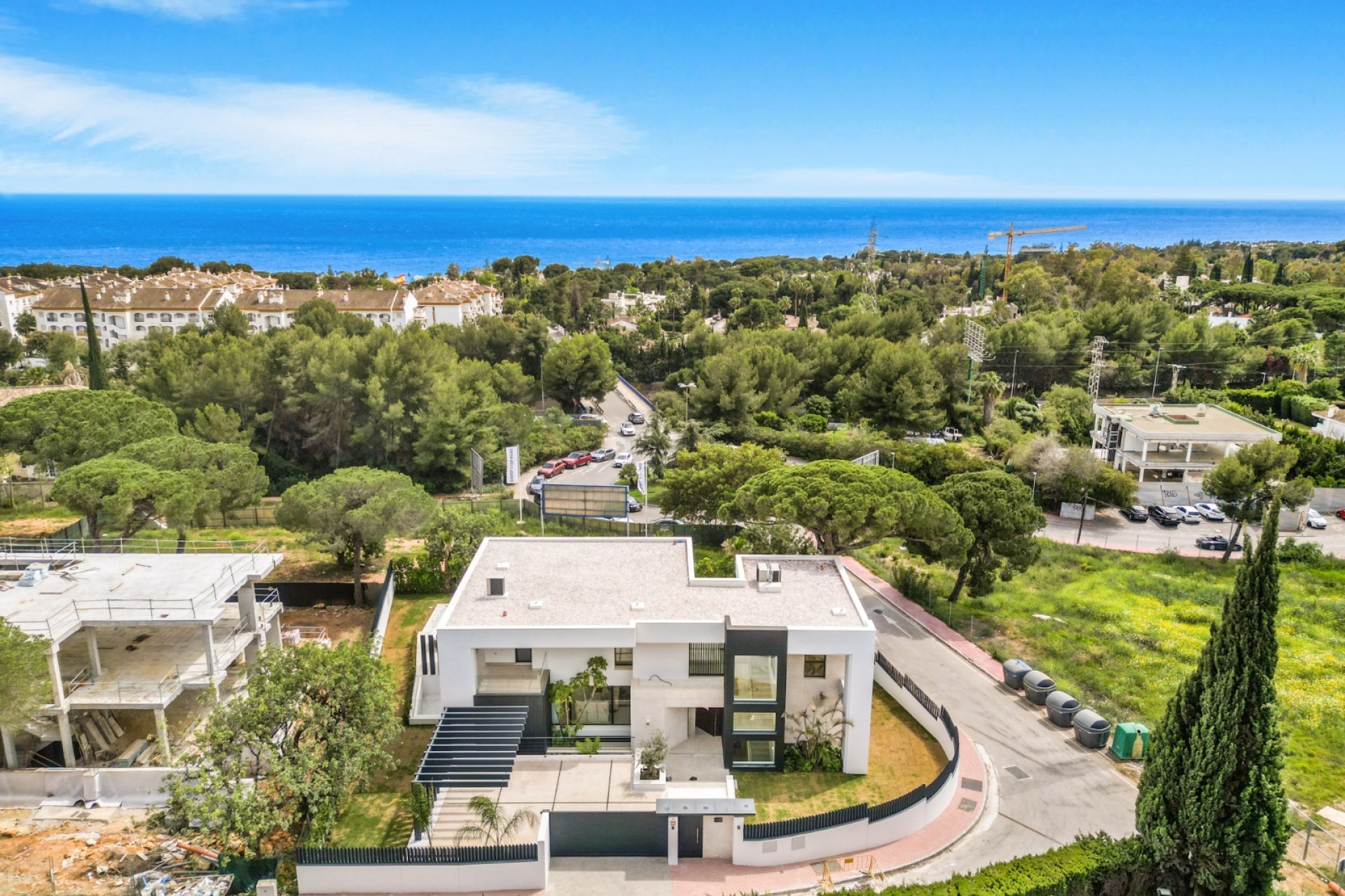 Resale - Villa -
Marbella - Nagueles