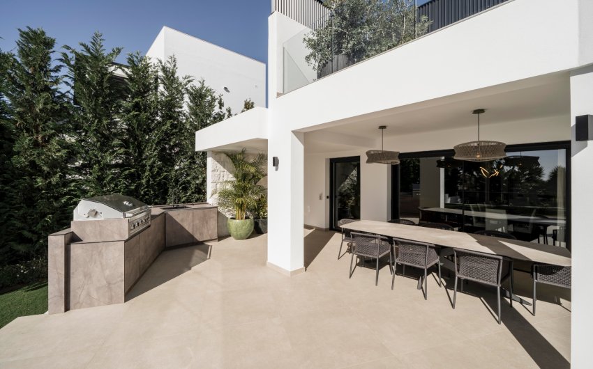 Resale - Villa -
Marbella - Nagueles