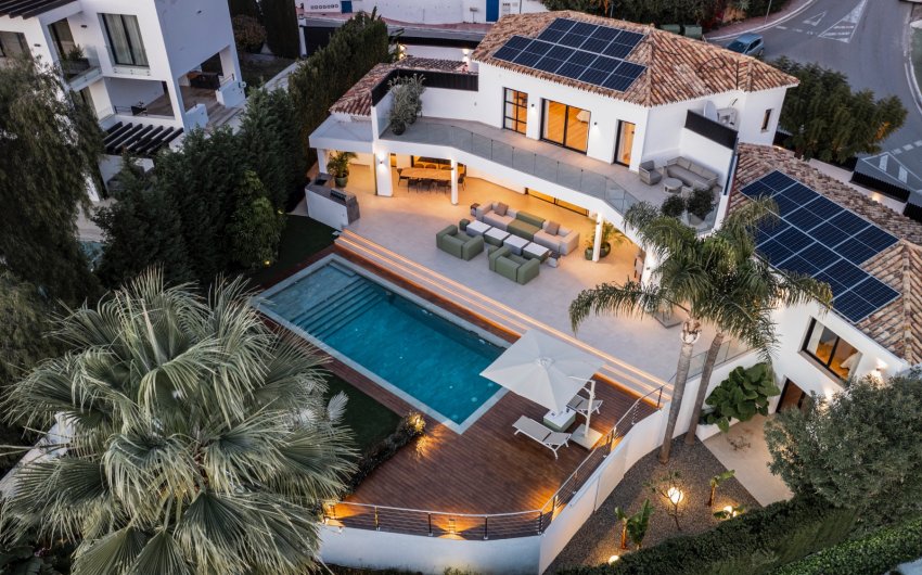 Resale - Villa -
Marbella - Nagueles