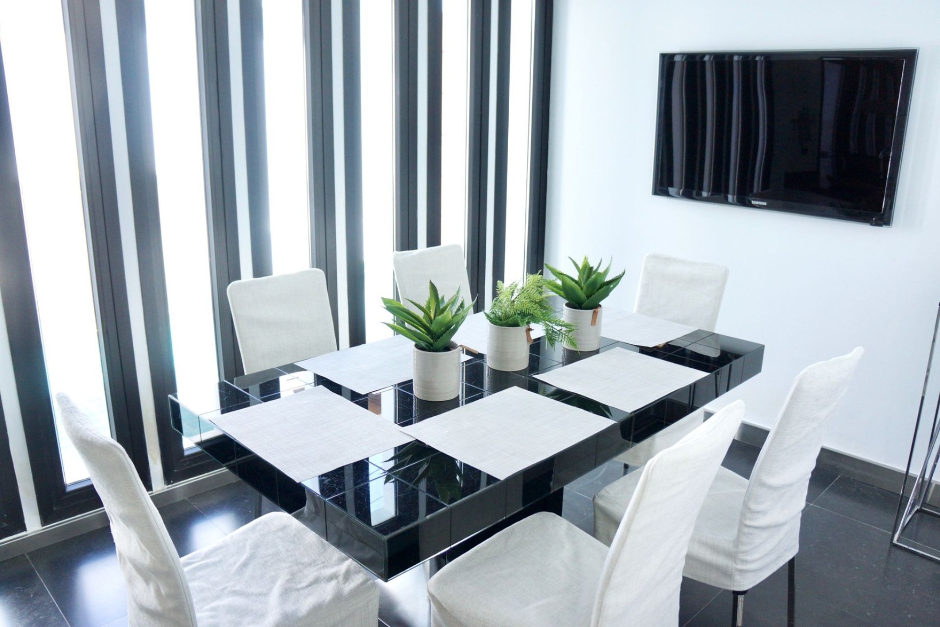 Resale - Villa -
Marbella - Nueva Andalucía